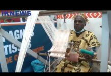 Aboulaye et Aboubacar COULIBALY: deux tisserands de Waraniené à Paris.