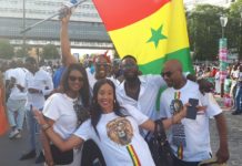 Bercy 2022: Ambiance avant le concert avec les fans de Youssou NDOUR. Reportage