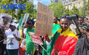 PARIS :Manifestation de la Diaspora Place de la République à Paris. Voici les différentes réactions.